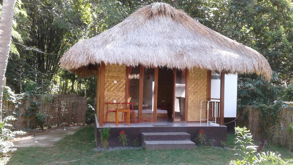 Airas' Garden Homestay Kuta  Exterior foto